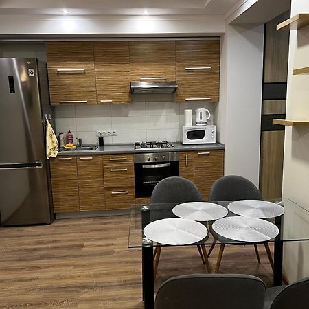 Vip Апартаменти Центр Rivne Exteriör bild